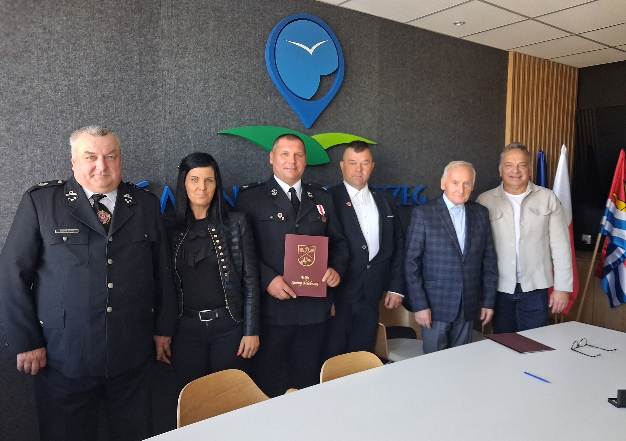 Zdjęcie z podpisania umowy Zdjęcie z podpisania umowy